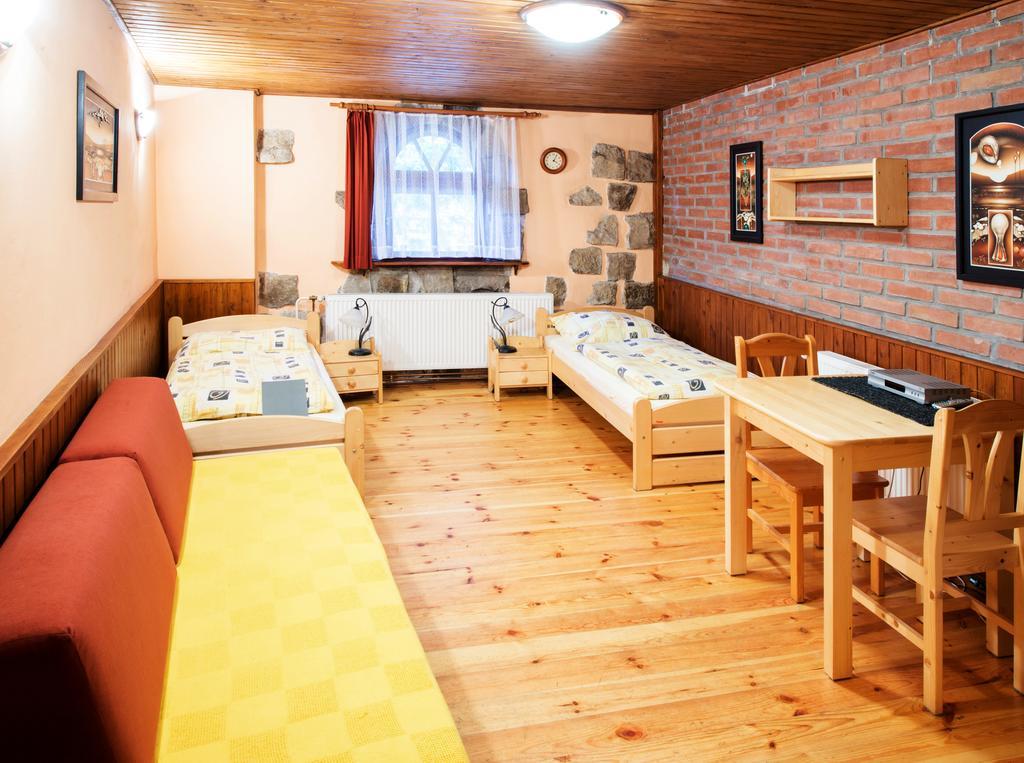 Penzion Uno Hradec Kralove Room photo